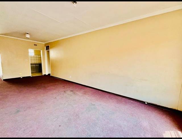 2 BEDROOM APARTMENT FOR SALE IN VANDERBIJLPARK CENTRAL